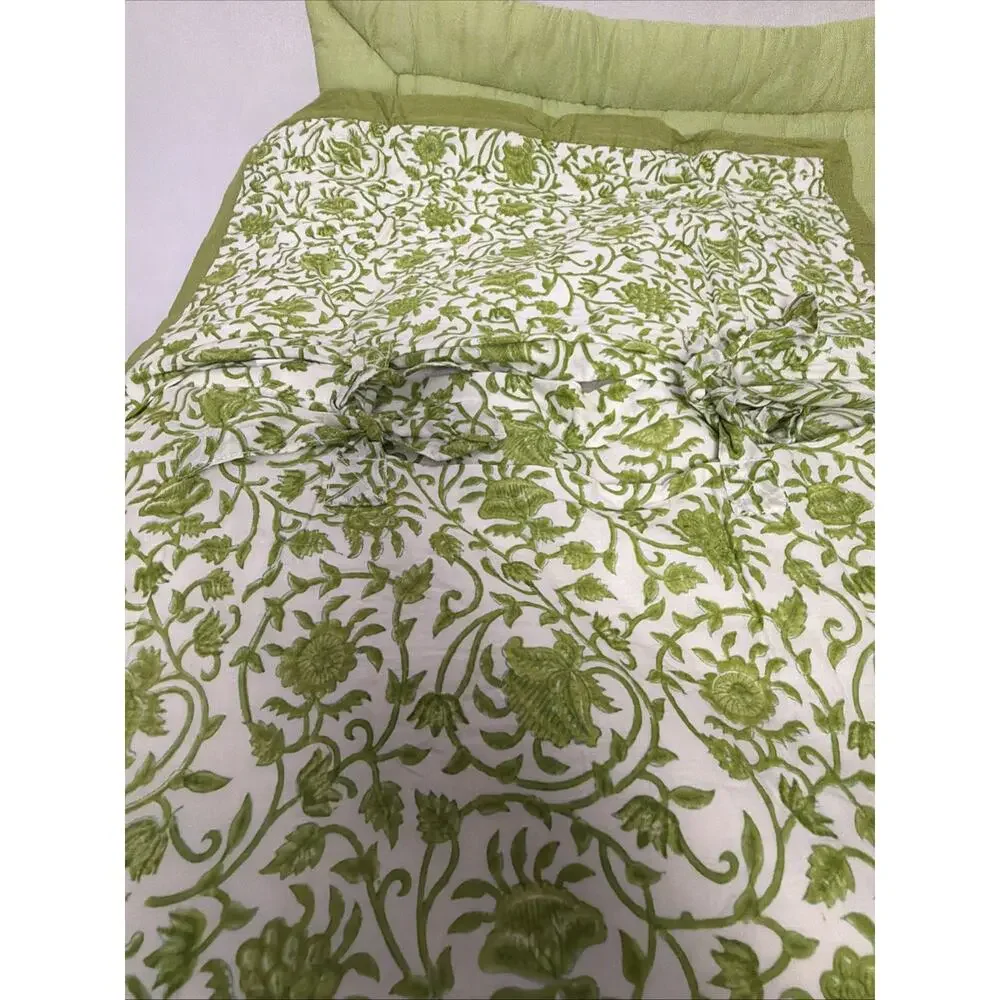 2 Vintage Pottery Barn Quilted Standard Shams Green White Floral Vine